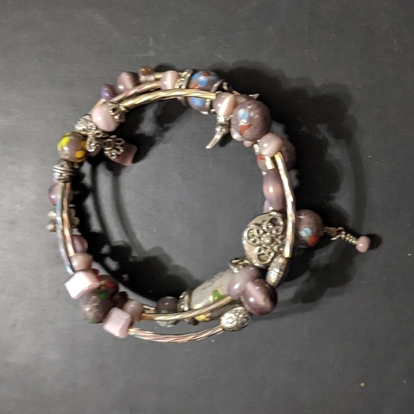 Silver Tone Purple Mauve Hummingbird Beaded Memory Wire Statement Bracelet - Picture 2 of 4